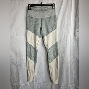 Alo Yoga Alosoft HR Sheila Leggings in Heathered Light/Dark Green - Size M